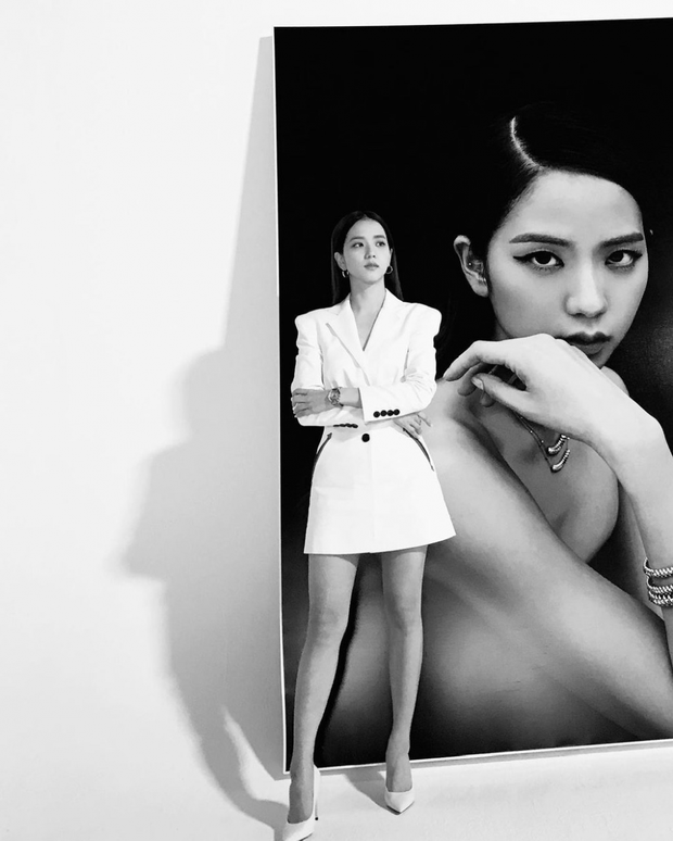 Netizen tranh cãi Jisoo (BLACKPINK) có khuôn mặt phù hợp làm diễn viên hay idol, câu chốt hạ khiến ai cũng gật gù - Ảnh 6.