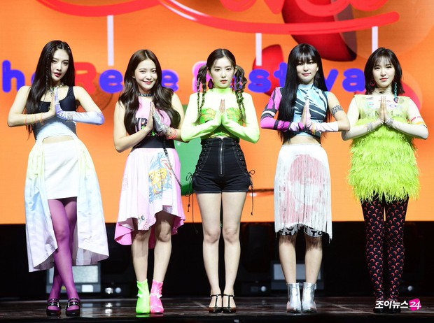 Netizen Việt “đào” lại loạt “bằng chứng” chứng minh idol nhà SM từ đời này qua đời khác đều “bất hòa” với stylist? - Ảnh 10.