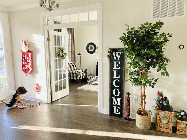 Mẹ Việt khoe nhà khiến dân tình mắt tròn mắt dẹt: diện tích 600m2 lại nằm giữa sân golf, ngắm nội thất mà mê mệt - Ảnh 10.