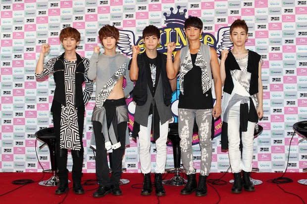 Netizen Việt “đào” lại loạt “bằng chứng” chứng minh idol nhà SM từ đời này qua đời khác đều “bất hòa” với stylist? - Ảnh 17.