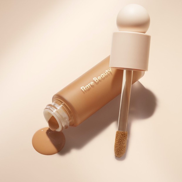 Xem loạt review chân thật của hai nàng beauty blogger Việt về bộ mỹ phẩm mới toanh của Selena Gomez - Ảnh 4. Xem loạt review chân thật của hai nàng beauty blogger Việt về bộ mỹ phẩm mới toanh của Selena Gomez - Ảnh 4.