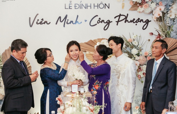 Soi 2 đám cưới Công Phượng và Bùi Tiến Dũng: Tổ chức tận 3 nơi, dàn khách mời khủng và những chi tiết đặc biệt - Ảnh 5.