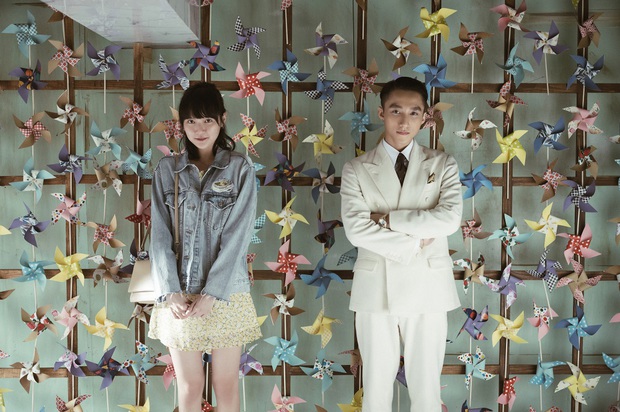 Sơn Tùng M-TP mặc vest điển trai còn Hải Tú thì xinh đẹp trong veo như mối tình đầu, fan xem MV mà xỉu ngang xỉu dọc - Ảnh 2.