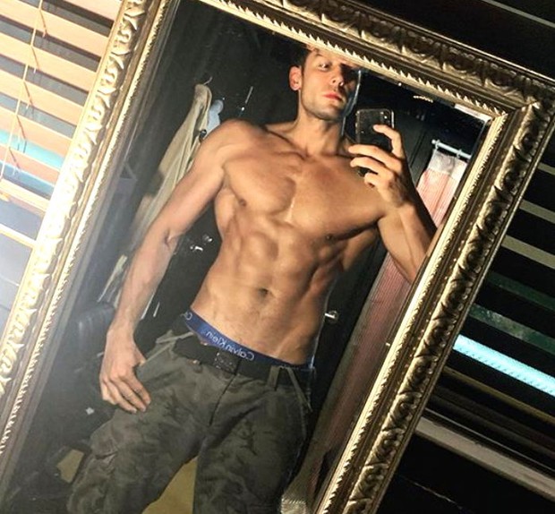 Trời đông âm độ, nam thần lai Gia Đình Là Số 1 lên đỉnh núi cởi áo khoe 6 múi nóng hừng hực, khiến hội chị em rớt liêm sỉ - Ảnh 11.