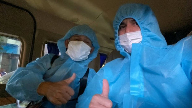 Vừa đến Việt Nam, HLV Kiatisuk đã tìm ngay món ăn yêu thích dù đang cách ly  - Ảnh 3.