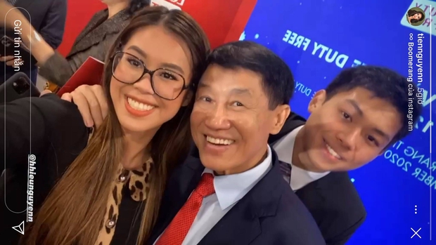 Được ngày cả gia đình tỷ phú Johnathan Hạnh Nguyễn rủ nhau thả ảnh lên cõi mạng, visual đỉnh cao gây chấn động - Ảnh 1.