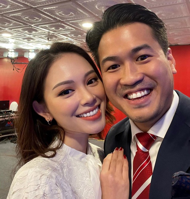 Được ngày cả gia đình tỷ phú Johnathan Hạnh Nguyễn rủ nhau thả ảnh lên cõi mạng, visual đỉnh cao gây chấn động - Ảnh 5.