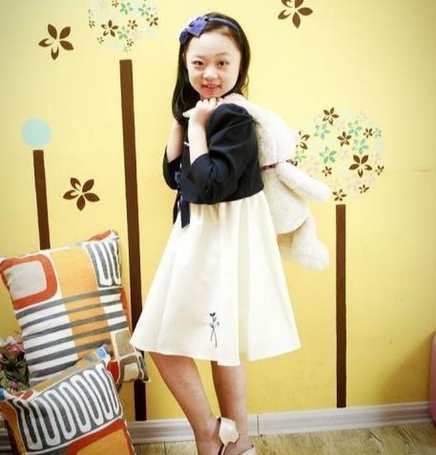 Netizen xứ Trung gây phẫn nộ khi so sánh nhan sắc Kim Hee Sun với con gái, nghi ngờ nữ diễn viên dao kéo quá đà - Ảnh 5.