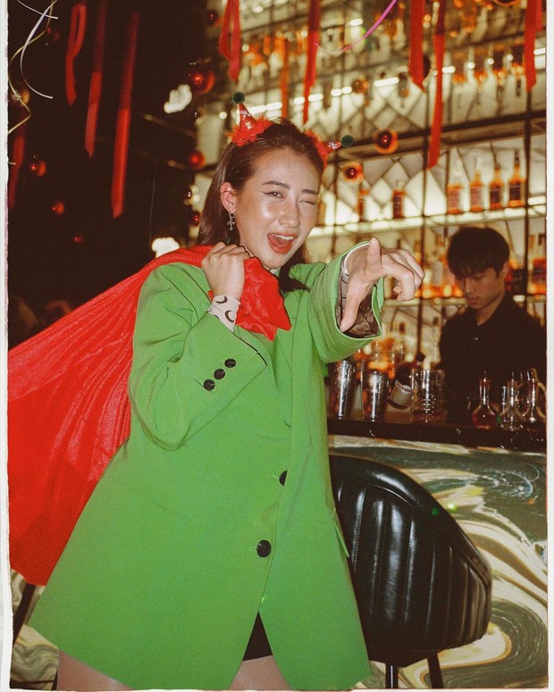 Dàn trai xinh gái đẹp nô nức check-in Giáng sinh, visual bạn nào cũng lấp lánh hơn cả cây thông Noel - Ảnh 2.