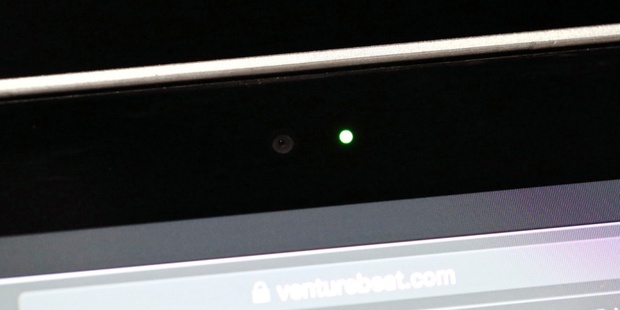 Webcam trên laptop nguy hiểm hơn bạn nghĩ rất nhiều - Ảnh 4.