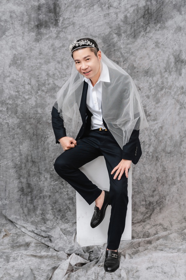 Trọn bộ ảnh cưới của NS Công Lý và bạn gái kém 15 tuổi: Cô dâu nhan sắc rạng ngời, “Cô Đẩu” tạo dáng cực lầy - Ảnh 8.