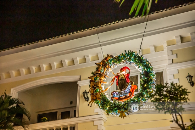 2 căn biệt thự sáng nhất khu nhà giàu quận 7 mùa Noel: Độ chịu chi của gia chủ đố ai sánh được! - Ảnh 8.