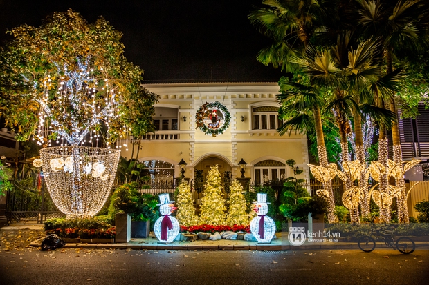 2 căn biệt thự sáng nhất khu nhà giàu quận 7 mùa Noel: Độ chịu chi của gia chủ đố ai sánh được! - Ảnh 6.