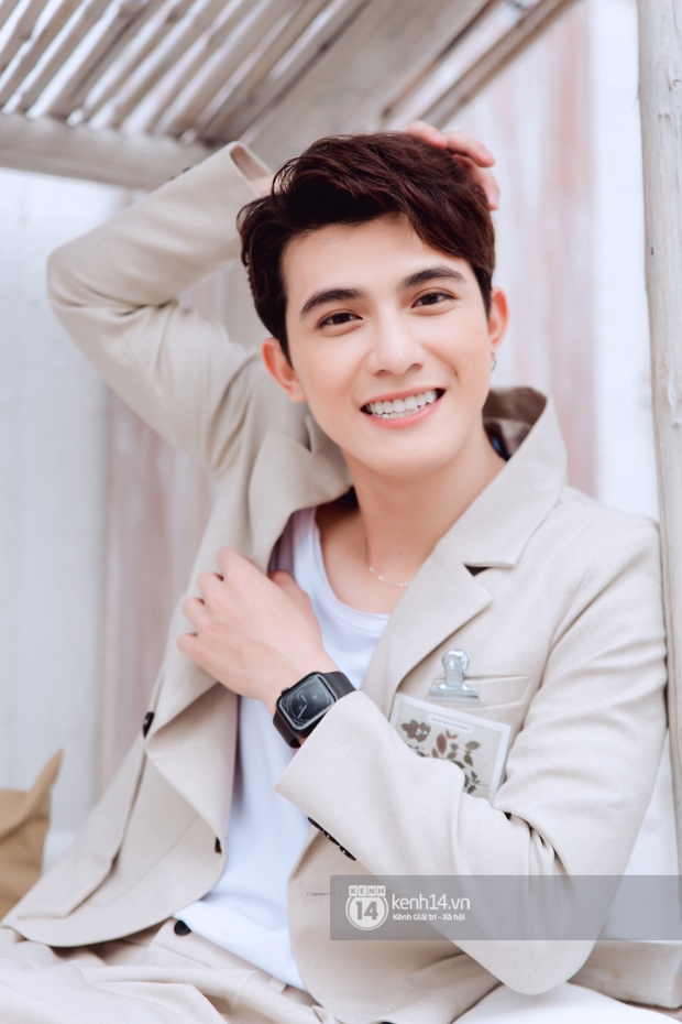 Tân binh Trần Ngọc Vàng lo sốt vó về antifan ngày nay, đến giờ vẫn ám ảnh một câu nói của đạo diễn Người Cần Quên Phải Nhớ - Ảnh 6.