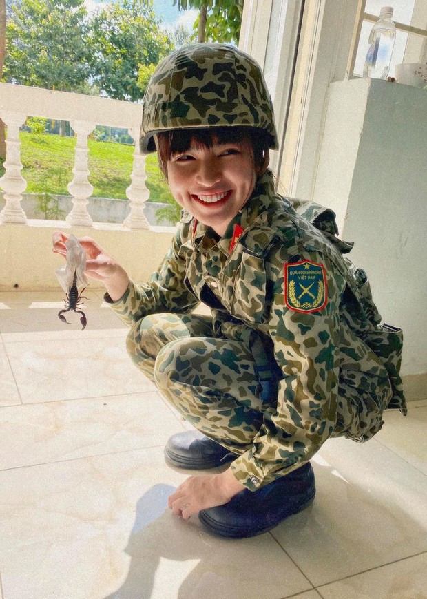 Netizen đào lại ảnh cấp 3 của Khánh Vân (Sao Nhập Ngũ): Bánh bèo từ nhỏ nhưng xinh hết phần thiên hạ - Ảnh 7.