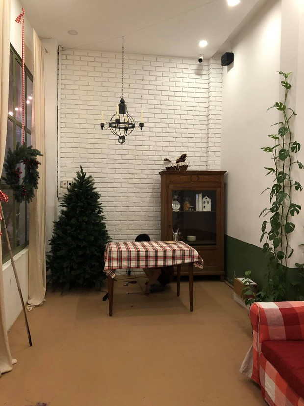 Chàng trai trang trí căn phòng Giáng sinh đẹp như cổ tích, nhìn thơ đến mức dân tình chỉ muốn ở nhà để chill Noel - Ảnh 5.