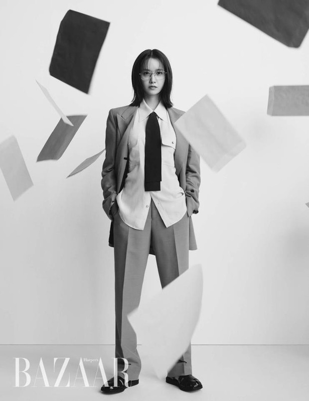 Đại chiến Yoona - Lisa - Joy:  Đã đụng hàng còn mix đồ giống nhau, thần thái thành thứ quyết định tất cả - Ảnh 1.