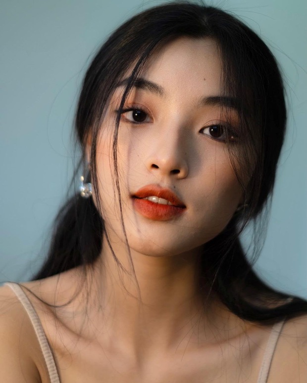 Những gái xinh GenZ hot nhất năm 2020: Không follow mà ngắm mỗi ngày thì phí quá! - Ảnh 4. Những gái xinh GenZ hot nhất năm 2020: Không follow mà ngắm mỗi ngày thì phí quá! - Ảnh 4.