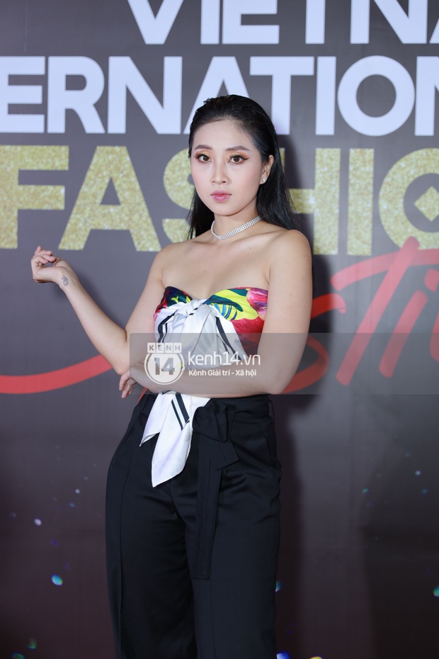 Thảm đỏ VIFF ngày 2: Lãnh Thanh - Trọng Hiếu Idol nổi bật, người mẫu Anh Thư gây thất vọng tràn trề vì set đồ sai sai - Ảnh 9. Thảm đỏ VIFF ngày 2: Lãnh Thanh - Trọng Hiếu Idol nổi bật, người mẫu Anh Thư gây thất vọng tràn trề vì set đồ sai sai - Ảnh 9.