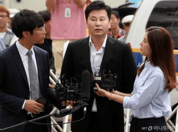 4 màn đổi đời và bay màu chấn động thập kỷ Kbiz: Chỉ 1 fancam cứu cả EXID, Seungri - Yoochun mở đầu chuỗi bê bối rúng động - Ảnh 13. 4 màn đổi đời và bay màu chấn động thập kỷ Kbiz: Chỉ 1 fancam cứu cả EXID, Seungri - Yoochun mở đầu chuỗi bê bối rúng động - Ảnh 13.