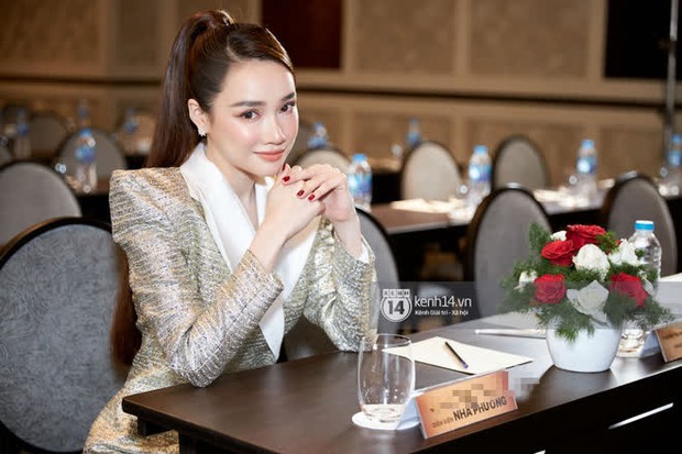 Sự kiện hot nhất hôm nay: “Mẹ bỉm” Nhã Phương lên đồ cá tính bên Trường Giang, Diễm My 9X và Thuý Ngân thi nhau đọ vòng 1 gợi cảm! - Ảnh 2. Sự kiện hot nhất hôm nay: “Mẹ bỉm” Nhã Phương lên đồ cá tính bên Trường Giang, Diễm My 9X và Thuý Ngân thi nhau đọ vòng 1 gợi cảm! - Ảnh 2.