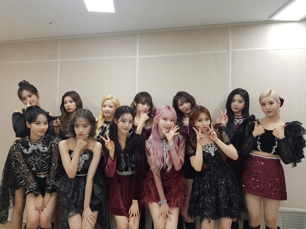 30 nhóm nhạc Hàn hot nhất hiện nay: EXO bị đàn em vượt mặt, cuối năm BTS hay BLACKPINK lên ngôi vương? - Ảnh 7. 30 nhóm nhạc Hàn hot nhất hiện nay: EXO bị đàn em vượt mặt, cuối năm BTS hay BLACKPINK lên ngôi vương? - Ảnh 7.