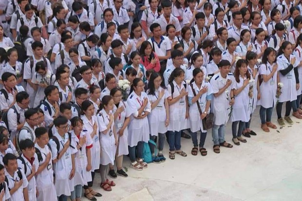 Lễ tri ân những người đã hiến xác của sinh viên Y nhìn vào ai cũng rợn tóc gáy, tìm hiểu câu chuyện đằng sau mới thấy ý nghĩa quá - Ảnh 2. Lễ tri ân những người đã hiến xác của sinh viên Y nhìn vào ai cũng rợn tóc gáy, tìm hiểu câu chuyện đằng sau mới thấy ý nghĩa quá - Ảnh 2.