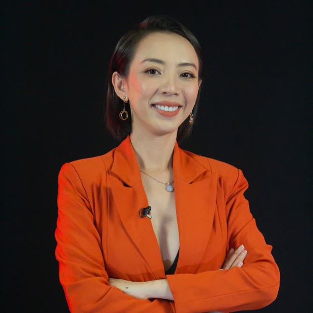 Dàn nghệ sĩ rung chuyển Vbiz năm 2020: Trấn Thành - Thủy Tiên truyền cảm hứng, Quang Đăng lên hẳn HBO vì gây bão tầm cỡ thế giới - Ảnh 11. Dàn nghệ sĩ rung chuyển Vbiz năm 2020: Trấn Thành - Thủy Tiên truyền cảm hứng, Quang Đăng lên hẳn HBO vì gây bão tầm cỡ thế giới - Ảnh 11.