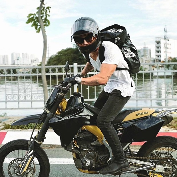 Loạt lý do khiến Huy Trần - tình tin đồn của Ngô Thanh Vân trở thành cực phẩm, ai cũng mê chứ chẳng riêng gu chị - Ảnh 9.