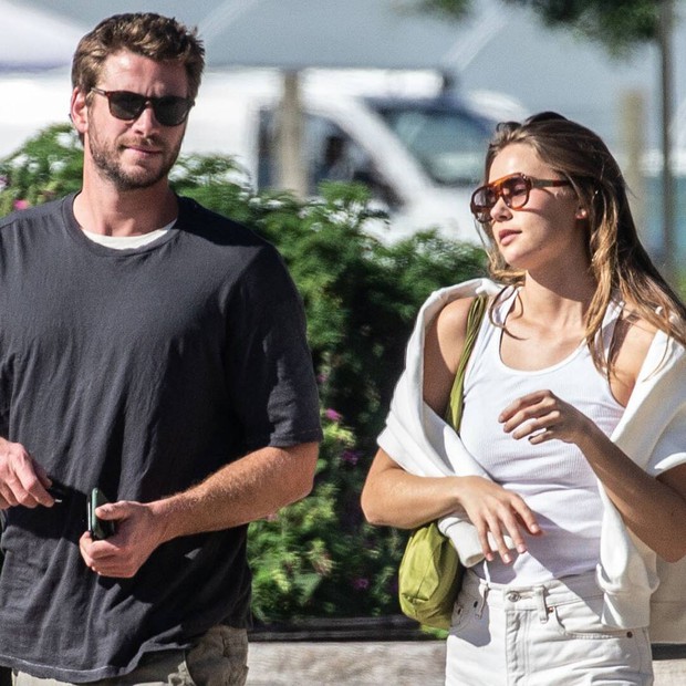 Thì thầm Hollywood: Miley Cyrus bị Liam kiện, gia đình Kardashian tan rã vì nợ 9 nghìn tỷ, Brad Pitt bị Angelina dọa tung clip mắng con - Ảnh 3. Thì thầm Hollywood: Miley Cyrus bị Liam kiện, gia đình Kardashian tan rã vì nợ 9 nghìn tỷ, Brad Pitt bị Angelina dọa tung clip mắng con - Ảnh 3.