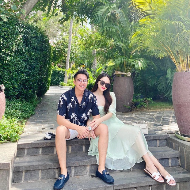 Thánh ngôn tình gọi tên Matt Liu: Câu hứa bên Hương Giang lúc thị phi cũng chưa hot bằng lời tỏ tình bên siêu xe mới cứng - Ảnh 4. Thánh ngôn tình gọi tên Matt Liu: Câu hứa bên Hương Giang lúc thị phi cũng chưa hot bằng lời tỏ tình bên siêu xe mới cứng - Ảnh 4.