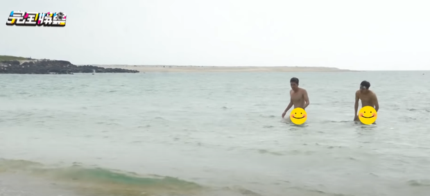 Cặp đam mỹ Your Name Engraved Herein khỏa thân 99% ở hậu trường, còn dùng đạo cụ trong cảnh nóng nhà tắm - Ảnh 12.