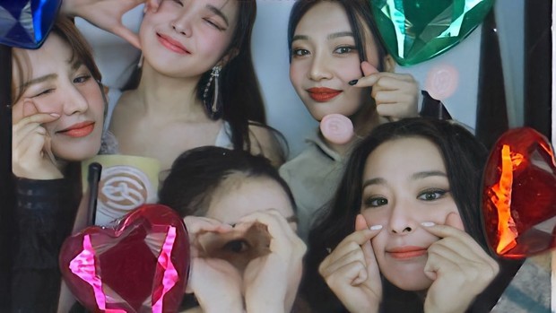 Red Velvet tái xuất đội hình 5 người, thái độ dân mạng dành cho Irene và Wendy khác nhau 1 trời 1 vực - Ảnh 3.