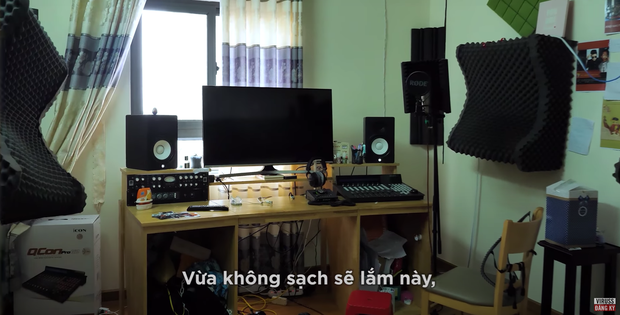 Ricky Star lộ phòng riêng siêu lộn xộn, được ViruSs bí mật decor lại căng cực - Ảnh 2. Ricky Star lộ phòng riêng siêu lộn xộn, được ViruSs bí mật decor lại căng cực - Ảnh 2.