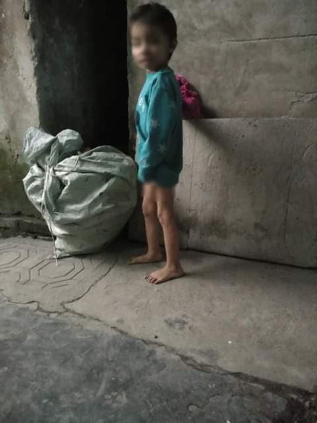 Hình ảnh cháu bé ở Thái Bình bị ngược đãi, bỏ mặc lăn lộn và đói khát ngoài hành lang mỗi khi bà ngoại đi làm khiến dân mạng xót xa - Ảnh 3.