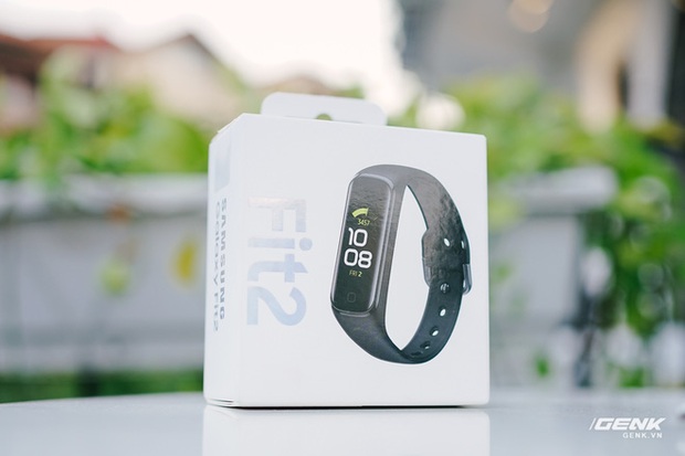 Chi tiết Galaxy Fit2: Smartband đáng mua trong phân khúc dưới 1 triệu đồng - Ảnh 1.