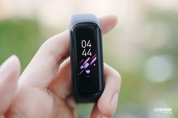 Chi tiết Galaxy Fit2: Smartband đáng mua trong phân khúc dưới 1 triệu đồng - Ảnh 3.