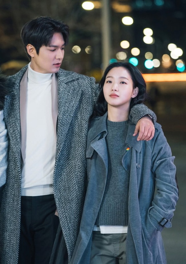 Dự đoán cặp đôi bị Dispatch đưa lên thớt ngày 1/1: Hyun Bin - Son Ye Jin hay Jennie - Mino quá rõ, BTS cũng không thoát - Ảnh 8.