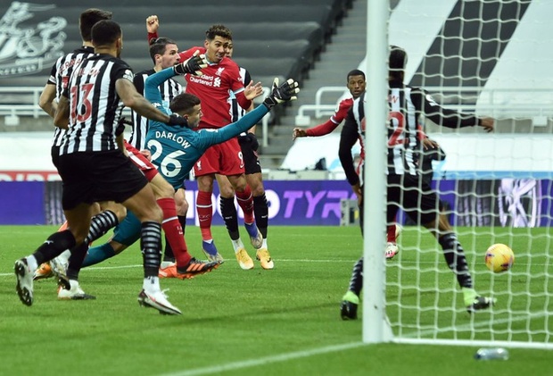 Liverpool bất lực trong trận đấu cuối cùng của năm, rơi vào tình thế đáng báo động - Ảnh 2. Liverpool bất lực trong trận đấu cuối cùng của năm, rơi vào tình thế đáng báo động - Ảnh 2.