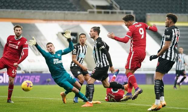 Liverpool bất lực trong trận đấu cuối cùng của năm, rơi vào tình thế đáng báo động - Ảnh 6. Liverpool bất lực trong trận đấu cuối cùng của năm, rơi vào tình thế đáng báo động - Ảnh 6.