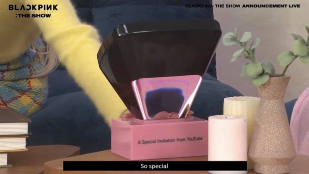 Xứng danh là YouTuber, BLACKPINK được YouTube tặng 4 nút Play thiết kế riêng mừng concert online, nút Ruby mãi chưa thấy? - Ảnh 4. Xứng danh là YouTuber, BLACKPINK được YouTube tặng 4 nút Play thiết kế riêng mừng concert online, nút Ruby mãi chưa thấy? - Ảnh 4.