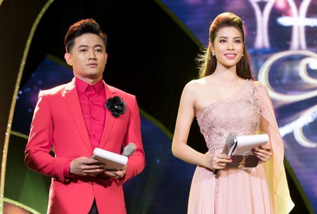 Sao Việt thể hiện tình cảm nơi đông người và cái kết: Binz - Kim Lý được khen hết lời, riêng Trường Giang quay ngay vào ô mất lượt! - Ảnh 16. Sao Việt thể hiện tình cảm nơi đông người và cái kết: Binz - Kim Lý được khen hết lời, riêng Trường Giang quay ngay vào ô mất lượt! - Ảnh 16.