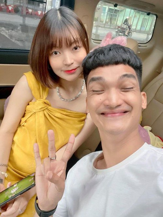 HOT: Vợ chồng Mạc Văn Khoa chính thức đón con gái đầu lòng sau 2 ngày kết hôn, bé được đưa vào phòng chăm sóc đặc biệt - Ảnh 5. HOT: Vợ chồng Mạc Văn Khoa chính thức đón con gái đầu lòng sau 2 ngày kết hôn, bé được đưa vào phòng chăm sóc đặc biệt - Ảnh 5.