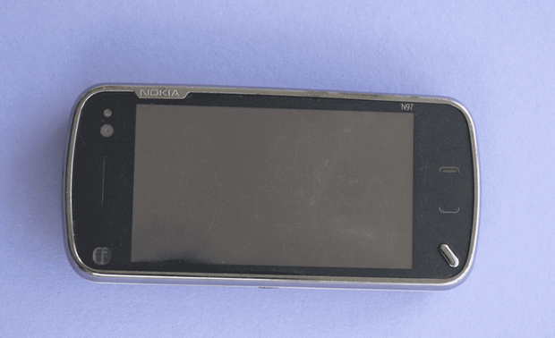 Nokia N97: tưởng iPhone killer hóa ra lại là thứ giết chết chính Nokia - Ảnh 3.