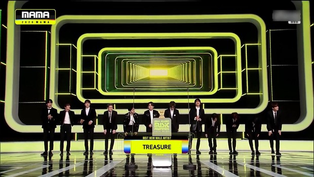 BTS toàn thắng tại MAMA 2020, BLACKPINK không tham dự vẫn vượt mặt TWICE gây bất ngờ, nhiều giải thưởng mới xuất hiện - Ảnh 2.