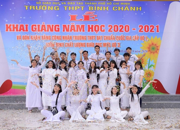 Đi học còn tranh thủ đắp mặt nạ dưa chuột, lớp học chăm chỉ làm đẹp nhất đây rồi! - Ảnh 5.