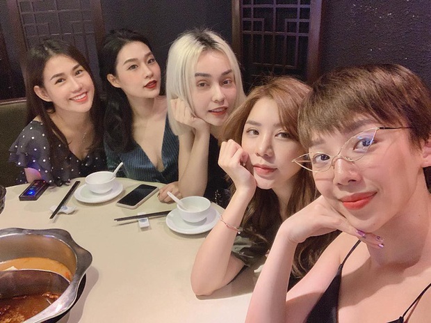 Lên đồ đi diễn gặp con gái của Hạt Mít, Tóc Tiên nhận ngay kết đắng và còn làm bé bỏ chạy, nguyên nhân khiến dân tình phải phì cười! - Ảnh 4.