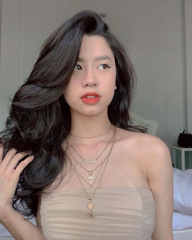 Hội gái xinh bị sao thị phi chiếu rôm rả năm 2019: Người thăng hạng... đường đua dao kéo, người biến mất không thấy tăm hơi - Ảnh 1.