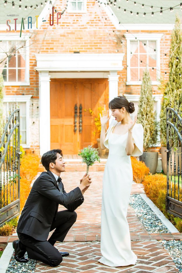“Ảnh cưới” của Nam Joo Hyuk - Suzy khiến MXH dậy sóng: Nhan sắc “bùng nổ” cả đôi, ngọt đến mức netizen nghi phim giả tình thật - Ảnh 4. “Ảnh cưới” của Nam Joo Hyuk - Suzy khiến MXH dậy sóng: Nhan sắc “bùng nổ” cả đôi, ngọt đến mức netizen nghi phim giả tình thật - Ảnh 4.