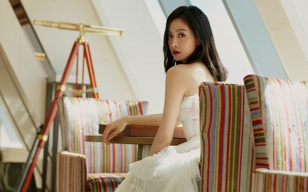 Top 10 sao nữ được yêu thích nhất 2020: Dương Mịch xếp thứ 8, Triệu Lệ Dĩnh - Dương Tử bị mỹ nhân khác cướp ngôi quán quân - Ảnh 8. Top 10 sao nữ được yêu thích nhất 2020: Dương Mịch xếp thứ 8, Triệu Lệ Dĩnh - Dương Tử bị mỹ nhân khác cướp ngôi quán quân - Ảnh 8.